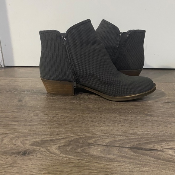 Kensie Women’s Booties - Picture 4 of 10